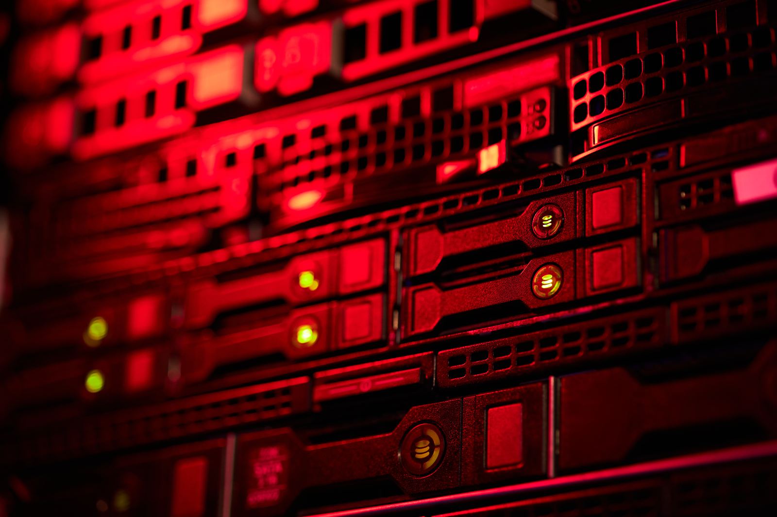Interface d'administration cloud configurant des règles de pare-feu et de chiffrement SSL